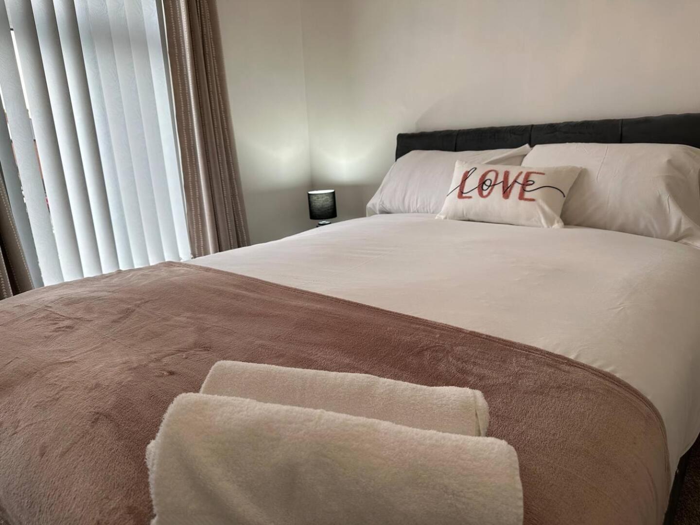 2Br Stylish Ormeau Road House Villa Belfast Dış mekan fotoğraf