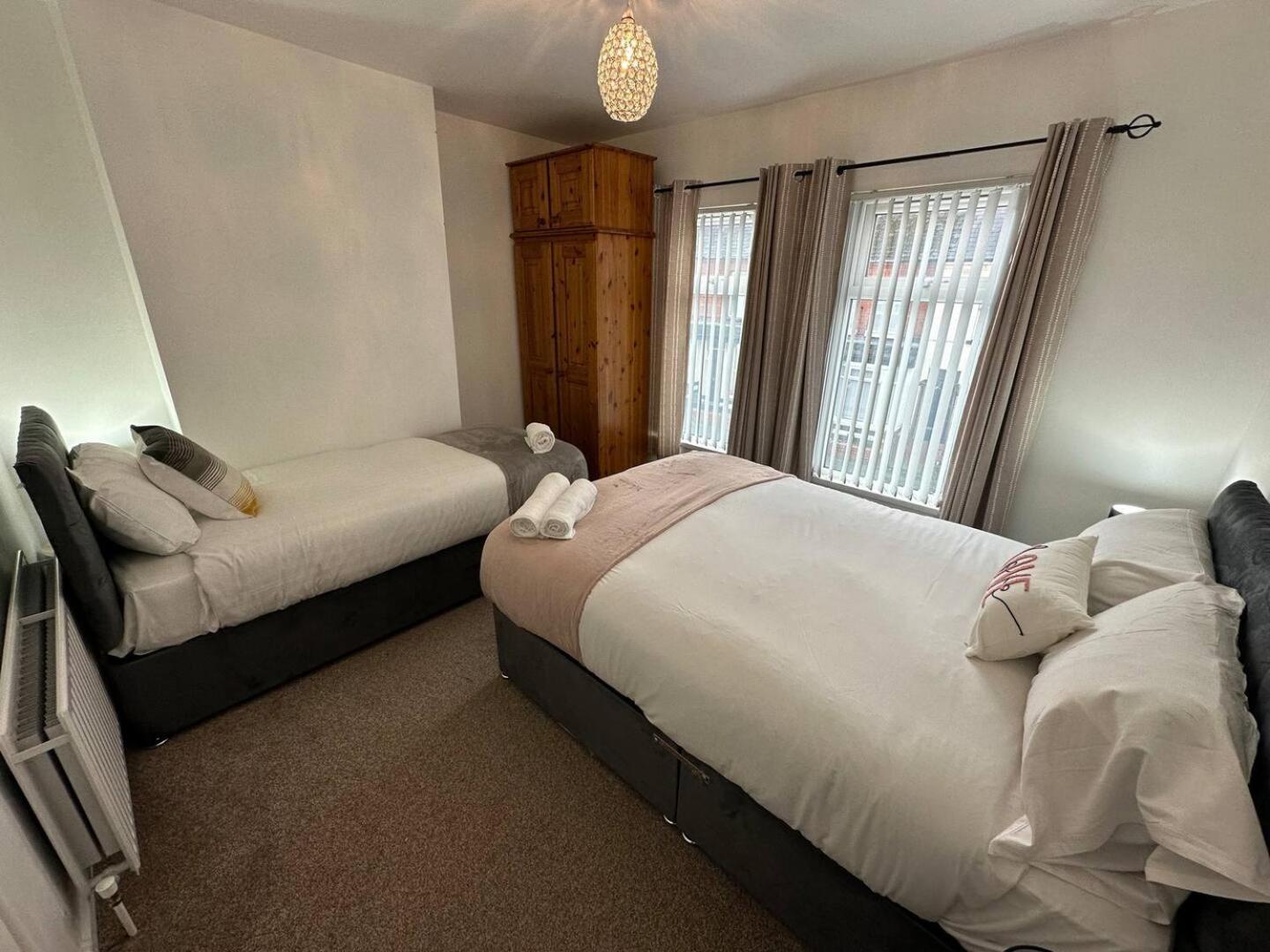 2Br Stylish Ormeau Road House Villa Belfast Dış mekan fotoğraf